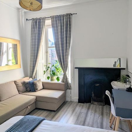 Huge Room In The City Edinburgh Bagian luar foto