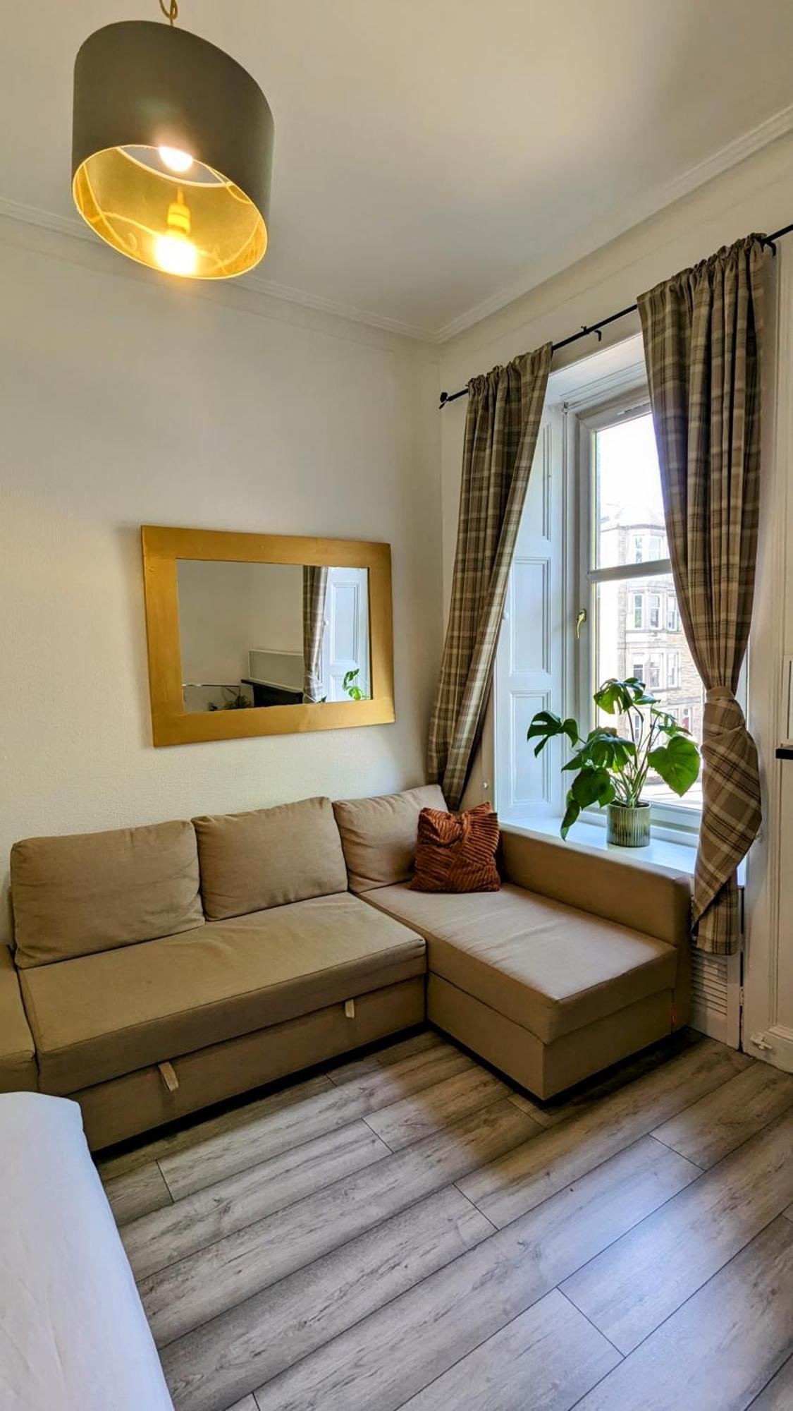 Huge Room In The City Edinburgh Bagian luar foto