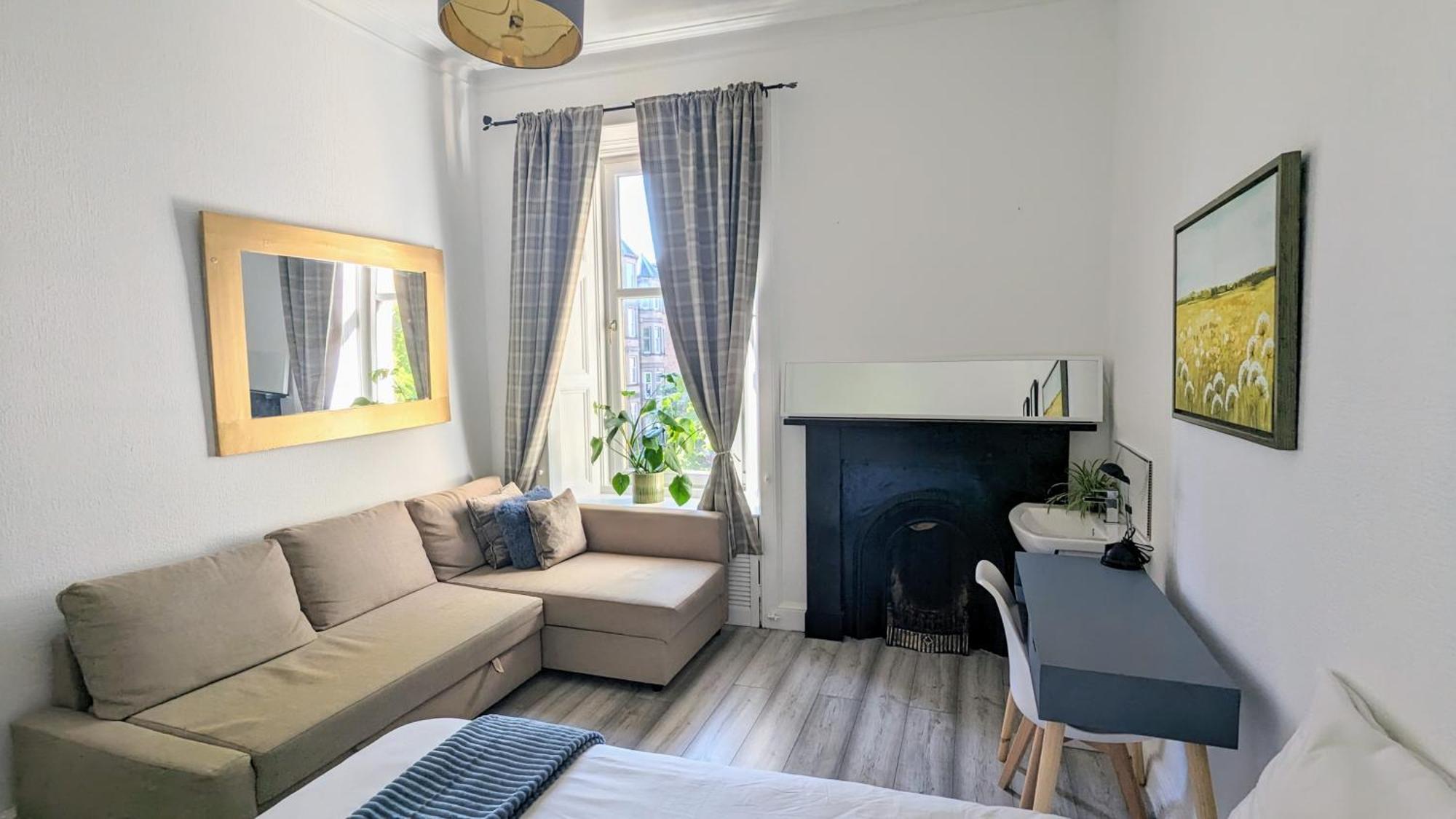 Huge Room In The City Edinburgh Bagian luar foto